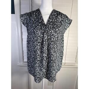 Chaus Black and White Floral Print Blouse Size Small